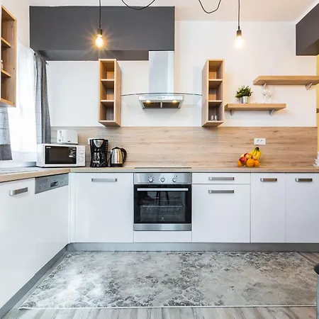 Mazijini Dvori Apartman *