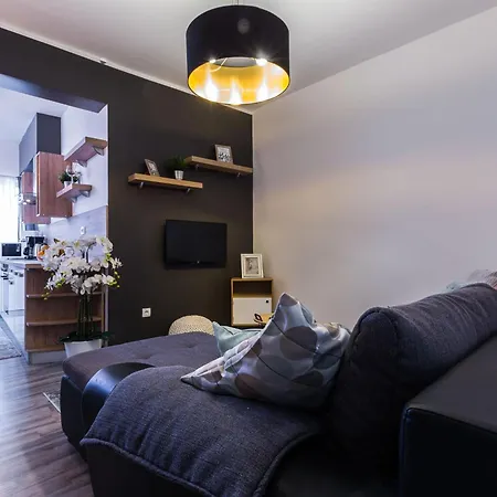 Mazijini Dvori Apartman *