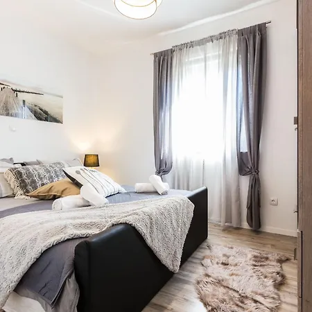 Mazijini Dvori Apartment